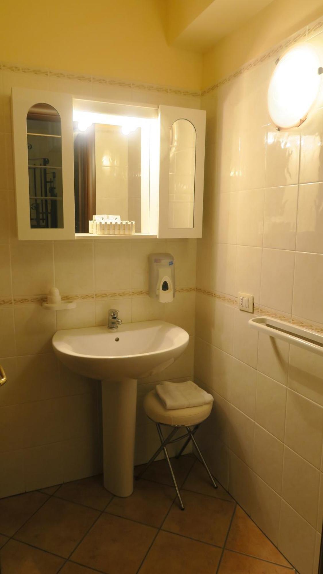 Cortile Dei Sogni Apartment คาตาเนีย ภายนอก รูปภาพ